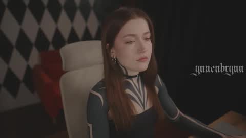 ynnenbrynn online show from 12.15.25