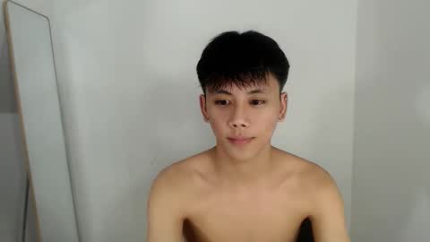 Snapshot of ynotyu chatting on 02.22.26 ynotyu online show from 02.22.26