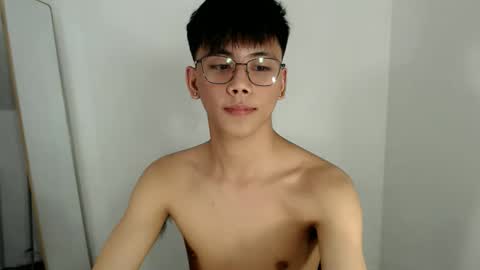 Snapshot of ynotyu chatting on 03.06.26 ynotyu online show from 03.06.26