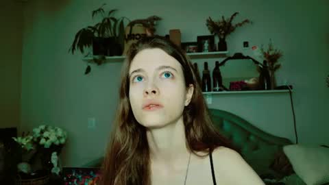 Snapshot of yoka_paradoxxx chatting on 07.22.26 yoka_paradoxxx online show from 07.22.26