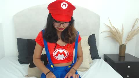 Yommi Winx online show from 02.09.25