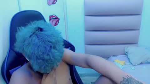 Snapshot of yosepp_ chatting on 01.14.25 YOSEP online show from 01.14.25