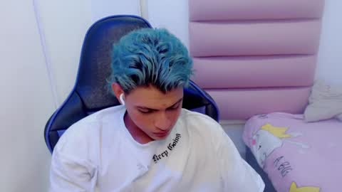 Snapshot of yosepp_ chatting on 01.15.25 YOSEP online show from 01.15.25