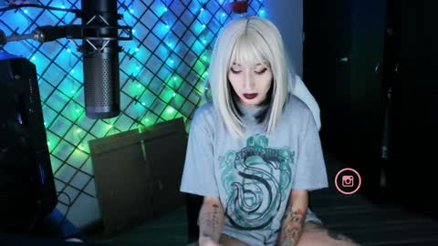 Snapshot of yoshino_san chatting on 01.05.25 you can call me Andy or yoshi 3 online show from 01.05.25