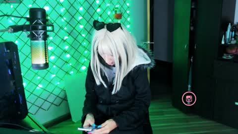 Snapshot of yoshino_san chatting on 01.06.25 you can call me Andy or yoshi 3 online show from 01.06.25