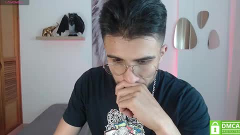 yoshy_man online show from 01.25.25