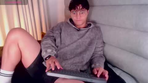 Snapshot of yossefmout chatting on 06.20.26 Yossef online show from 06.20.26