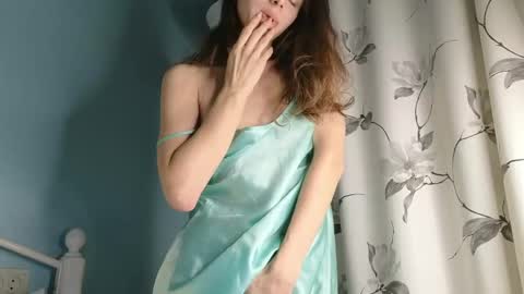 Snapshot of you_desire chatting on 01.16.25 Liliya online show from 01.16.25