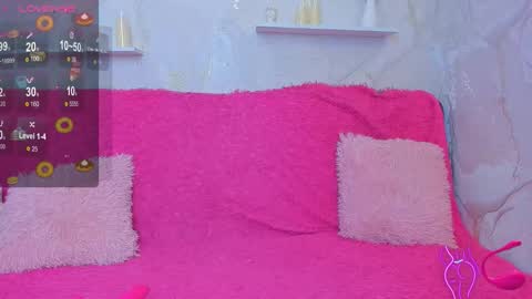 Snapshot of youbabycum25 chatting on 11.30.25 Nicol online show from 11.30.25