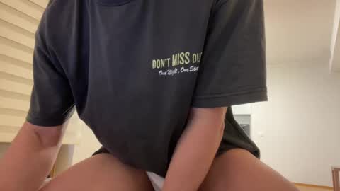 Snapshot of youcan__ chatting on 02.19.26 youcan__ online show from 02.19.26