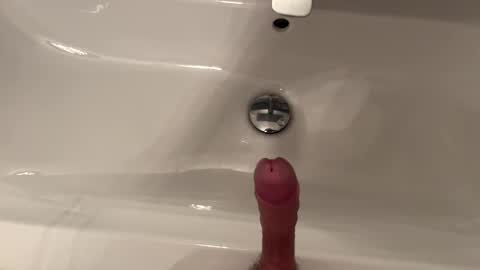 Snapshot of your2pumpchump chatting on 12.11.24 your2pumpchump online show from 12.11.24