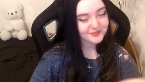 Snapshot of your_8a8y chatting on 01.06.25 your_8a8y online show from 01.06.25