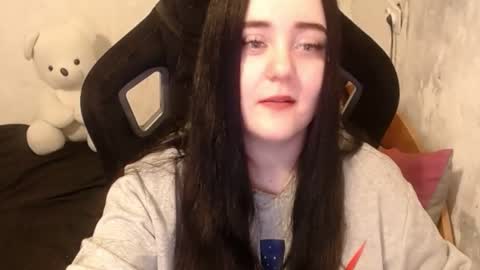 Snapshot of your_8a8y chatting on 01.08.25 your_8a8y online show from 01.08.25