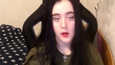 Snapshot of your_8a8y chatting on 01.16.25 your_8a8y online show from 01.16.25