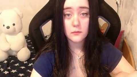 Snapshot of your_8a8y chatting on 01.22.25 your_8a8y online show from 01.22.25