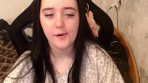 Snapshot of your_8a8y chatting on 09.24.25 your_8a8y online show from 09.24.25