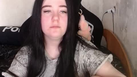 Snapshot of your_8a8y chatting on 10.09.25 your_8a8y online show from 10.09.25