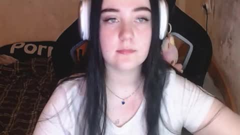 Snapshot of your_8a8y chatting on 11.17.25 your_8a8y online show from 11.17.25