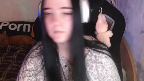 Snapshot of your_8a8y chatting on 11.25.25 your_8a8y online show from 11.25.25