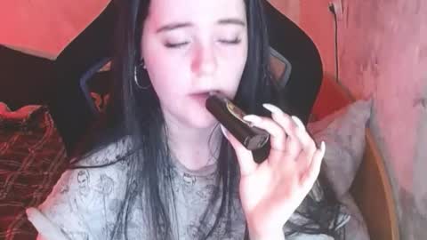 Snapshot of your_8a8y chatting on 11.27.25 your_8a8y online show from 11.27.25