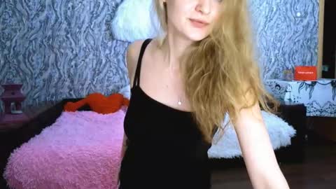 Snapshot of your_____girl chatting on 12.21.25 Secret identity online show from 12.21.25