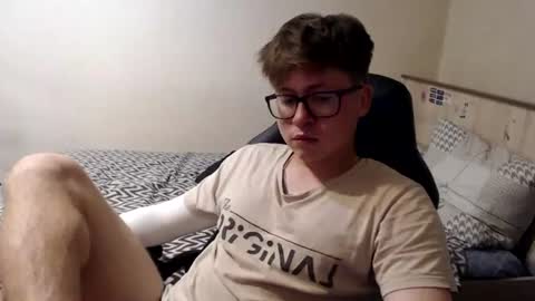 Max online show from 07.08.26