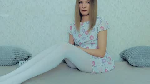 Lily online show from 01.12.25