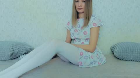 Lily online show from 01.26.25