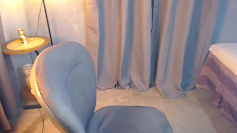 Snapshot of your_dirty_little_secret_ chatting on 01.10.25 Alexa online show from 01.10.25