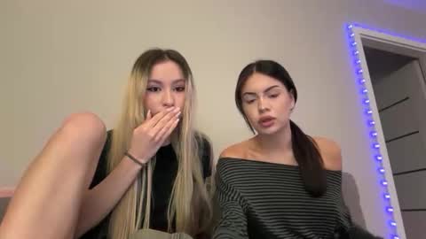 Snapshot of your_doll907 chatting on 02.12.26 your_doll907 online show from 02.12.26