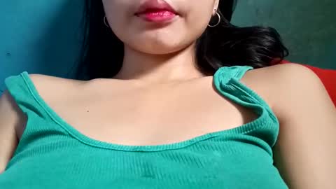 Snapshot of your_fantasy5 chatting on 12.18.25 your_fantasy5 online show from 12.18.25