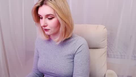 Snapshot of your_freya chatting on 02.22.25 Freya online show from 02.22.25