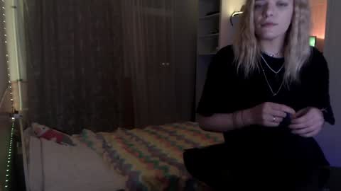 Snapshot of your_horny_friends chatting on 12.30.24 Your Horny Friends online show from 12.30.24