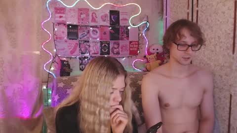 Snapshot of your_horny_friends chatting on 11.17.25 Your Horny Friends online show from 11.17.25