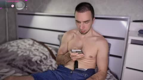 Your new boyfriend17 online show from 05.01.26