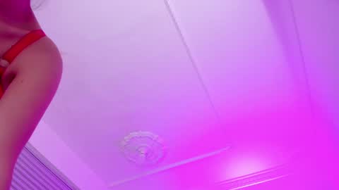 Snapshot of your_perverse_whore chatting on 12.18.24 Salome online show from 12.18.24