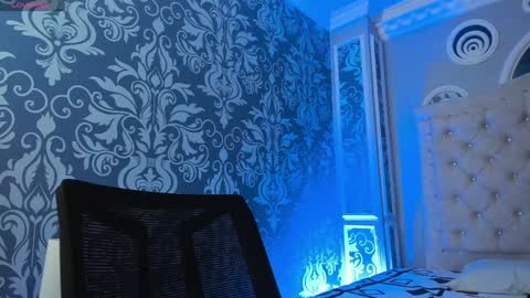 Snapshot of your_perverse_whore chatting on 01.25.25 Salome online show from 01.25.25