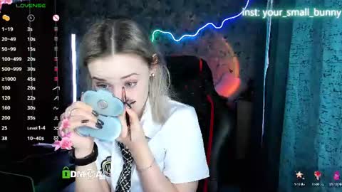 Snapshot of your_small_bunny chatting on 08.02.26 Molly online show from 08.02.26