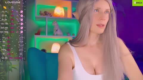 Snapshot of your_spring chatting on 10.10.25 your_spring online show from 10.10.25