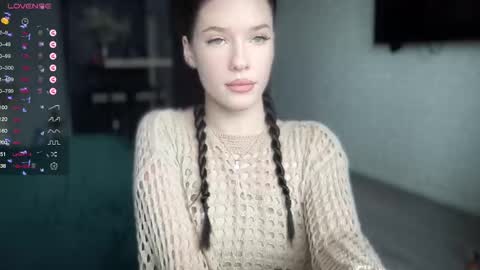 Snapshot of your_sweet_angel_ chatting on 02.11.25 Mia  online show from 02.11.25