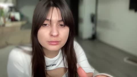 Snapshot of your_sweet_angel_ chatting on 02.18.25 Mia  online show from 02.18.25