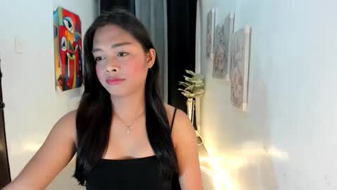 Snapshot of yourangelofsex chatting on 05.20.26 yourangelofsex online show from 05.20.26