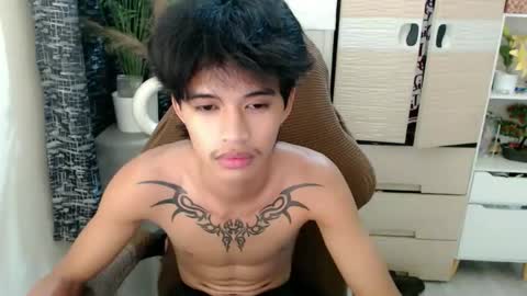 yourasian_eric online show from 03.01.26