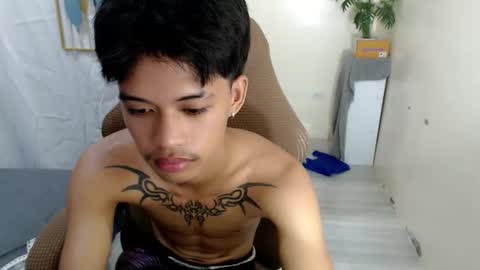 yourasian_eric online show from 05.15.26