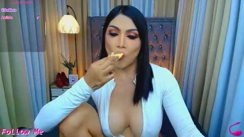 Snapshot of yourasiangoddess69 chatting on 03.11.26 Goddess online show from 03.11.26