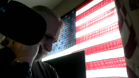Snapshot of yourbeast247 chatting on 07.12.26 yourbeast247 online show from 07.12.26