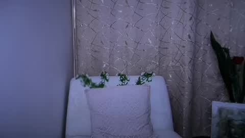 Snapshot of yourcutemolly__ chatting on 05.14.26 yourcutemolly__ online show from 05.14.26