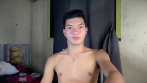 Snapshot of yourdreamboy_nash chatting on 02.12.26 NASH online show from 02.12.26