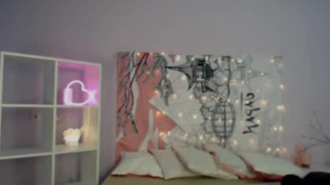 yourdreamcristal online show from 02.19.25