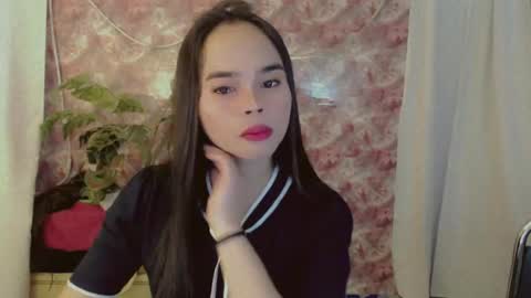 Snapshot of yourdreamgirljenelyn chatting on 06.14.26 Alice online show from 06.14.26